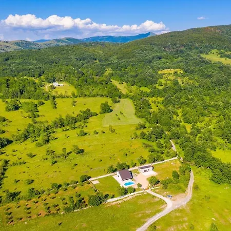 度假居 Mona Gračac