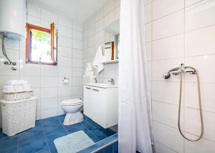 Vikendica Mona Gracac (Zadar)