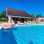Hébergement de vacances Mona