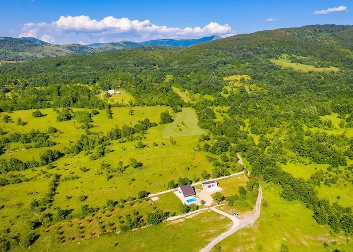 Nyaraló Mona Gračac